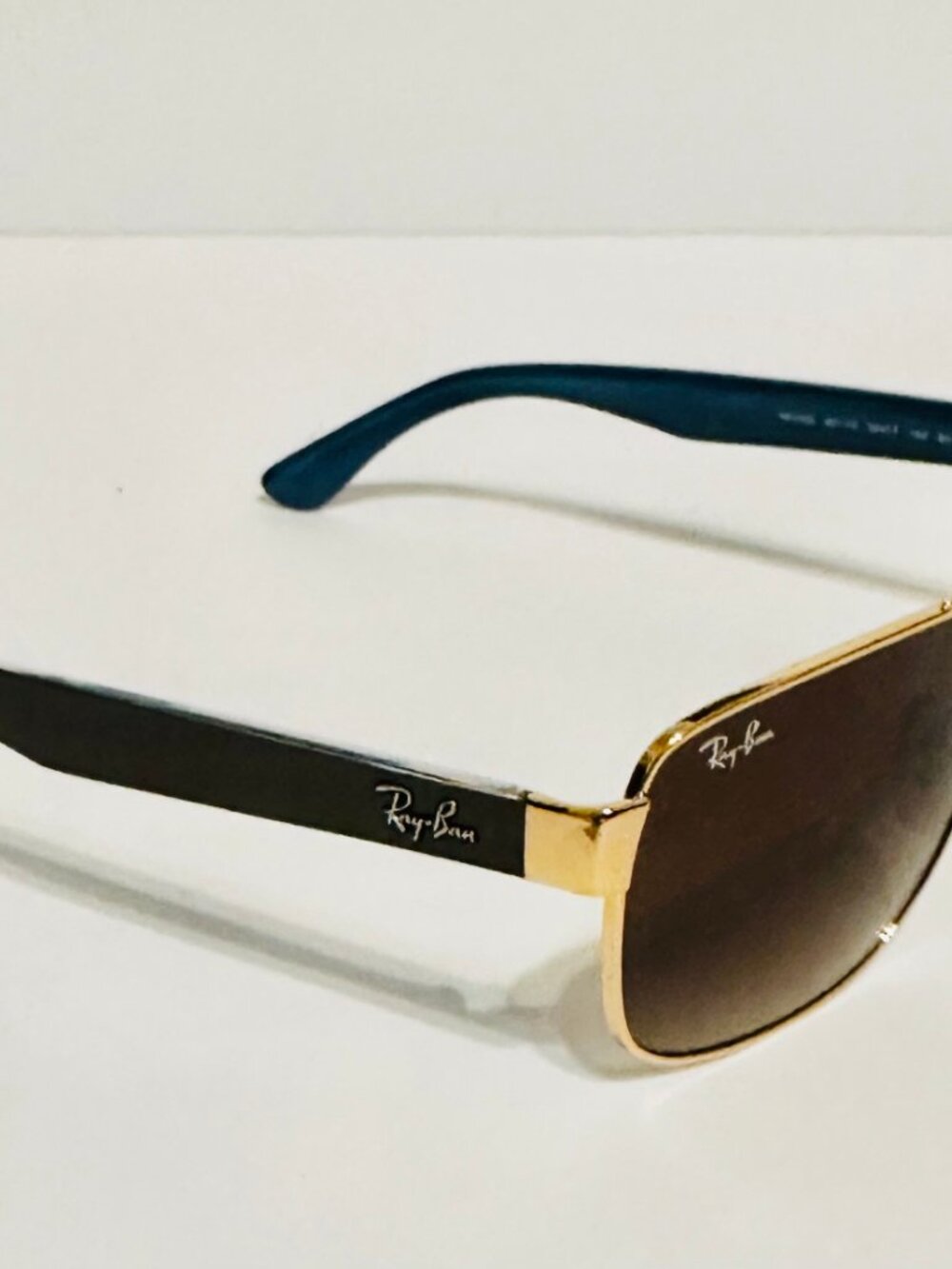 Ray-Ban Sunglasses - Picture 3 of 5